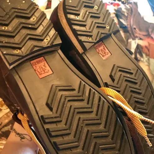 Cute Leather Boots Brown Size 9