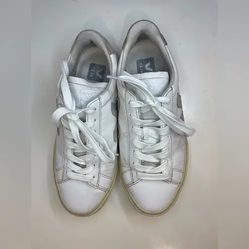 VEJA Women’s White CAMPO Sneakers Size 8