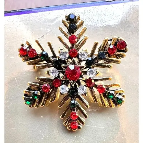 Christmas Snowflake Brooch Pin Star Red Green Crystal Accents Festive Wi…