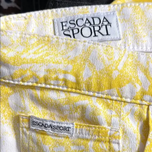 💖 Vintage Escada Sport High Rise Printed Cropped Jeans Yellow Size 10