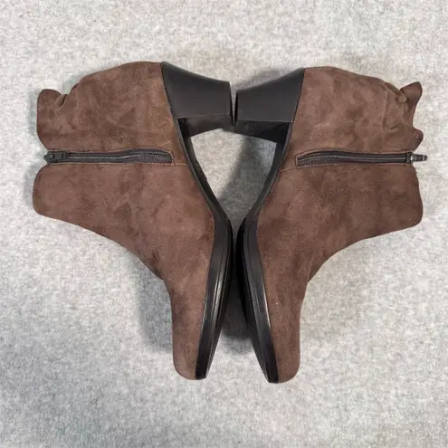 Munro Women's Brown Suede Ankle Booties Scrunch Heel Comfort Casual Size 8.5