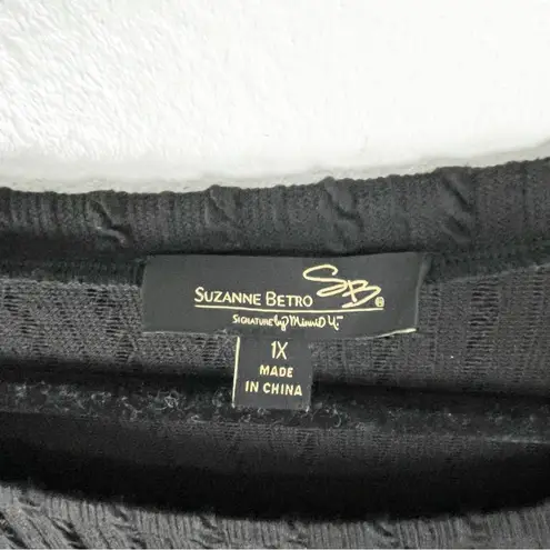 Suzanne Betro Black Long Sleeves Accent Button White Asymmetrical Hem Tunic 1X