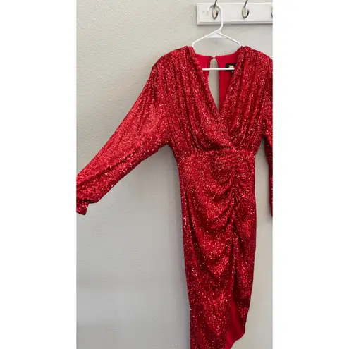 NWOT Alexia Admor Silena Surplice Midi Dress Red Sequin V