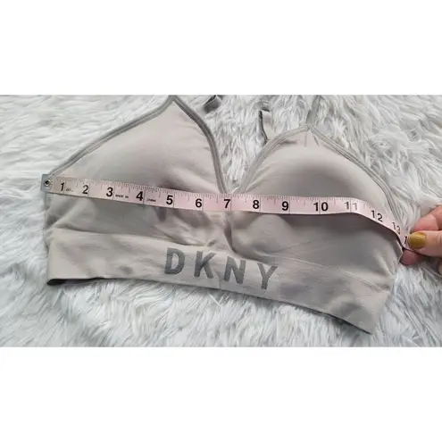 DKNY NWOT  Size Large Gray Sports Bra With Adjustable Straps