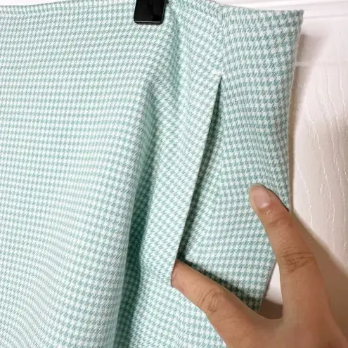 Urban Outfitters  Size Large Light Green Gingham Side Pocket Mini‎ Skirt