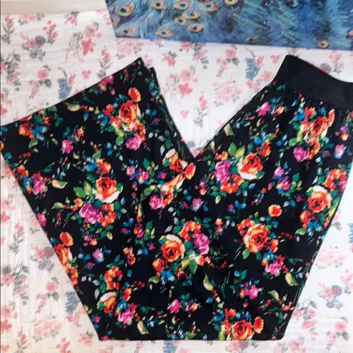 C’est Le Via Size MP Floral Print Pants Black Size M