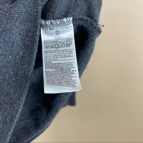 Gap Women’s XS Love Wins Heart Graphic Vintage Crewneck Long Sleeve Sweatshirt