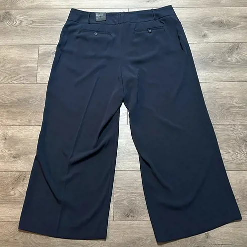 Lane Bryant  The Lena Soft Twill Navy Blue Wide Leg Crop Trouser Size 18 Short