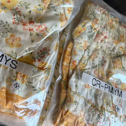 The Comfy And Ready Fiona Floral Mini Skirt in Yellow