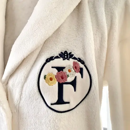 GU (Uniqlo) Marshmallow Feel Lounge Cardigan | Frieren: Beyond Journey’s End White Size XS