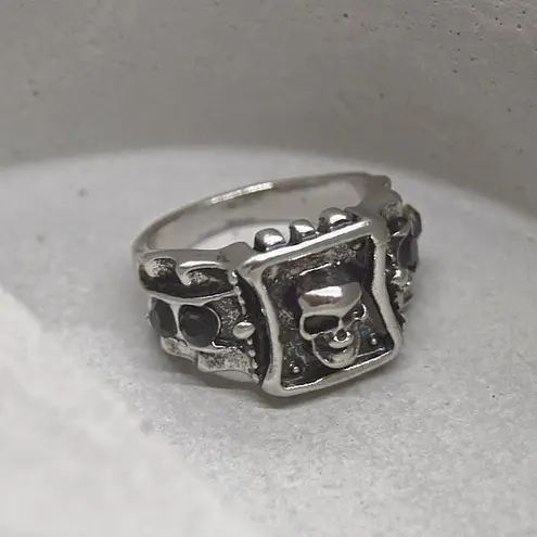 Square Shaped Ring with Skull Design Silver