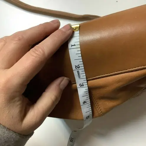 Hunt Club Brown Leather Saddle Bag – Adjustable Shoulder Strap & Inner Pocket