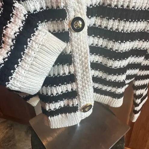 Black & White Striped V Neck Cardigan Size Medium NWT Sz M Cropped Knit Sweater
