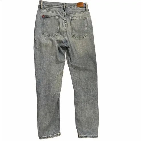 BDG  light wash girlfriend high rise cropped 28.