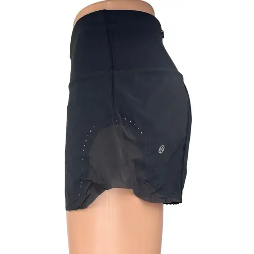 Lululemon Womens Black Eyelet Scalloped Pull On Activewear Running Shorts Size 2