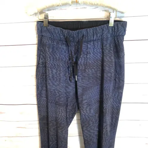 Lululemon  On The Fly Pant Linear Flux multi color