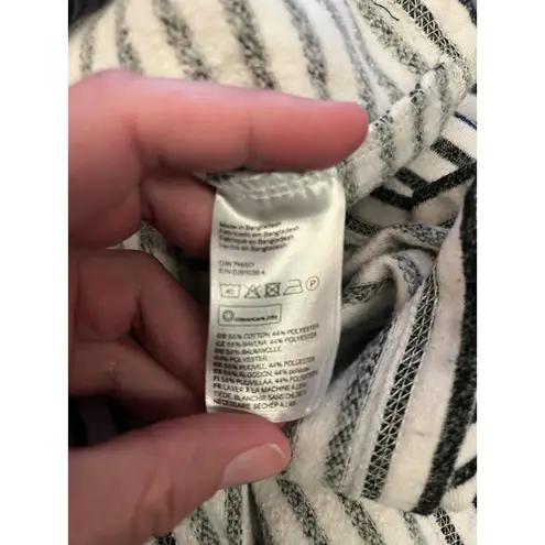 H&M  Divided Hoodie Womens Medium Black White Striped Cropped Pullover Raglan