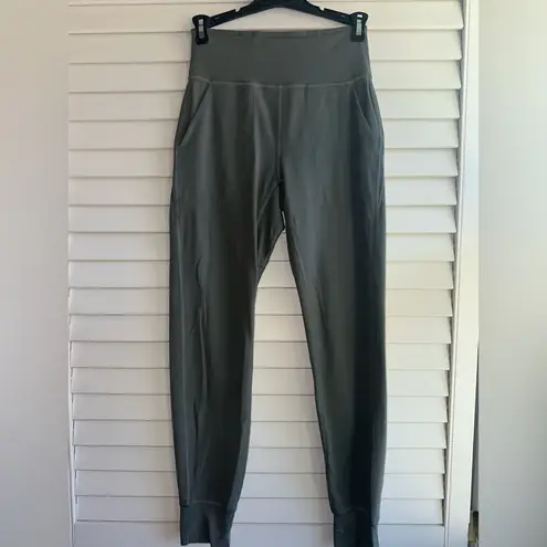 Lululemon Women's Olive Green Jogger Pants