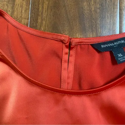 Banana Republic  Women's Solid Silky Rust Orange Short Sleeve Blouse Size XLarge