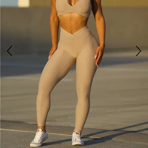 Bombshell sportswear V Active Leggings, Desert Taupe