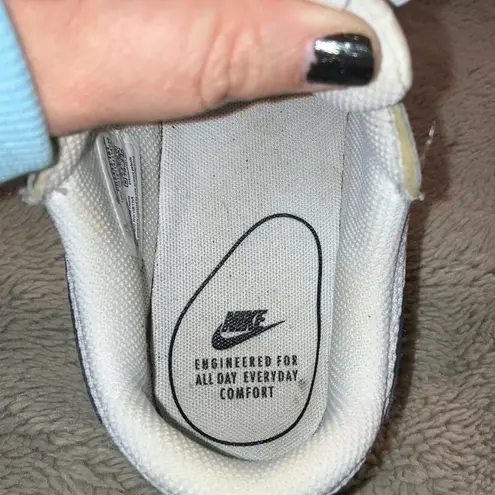 Nike 🧜‍♀️  Air Max Sneakers, 8.5