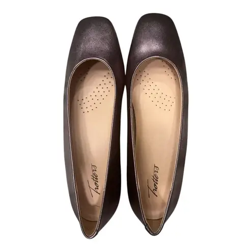 Trotters Honor Pewter Women's Leather Flexible Square Toe Flat Shoes Size 10M