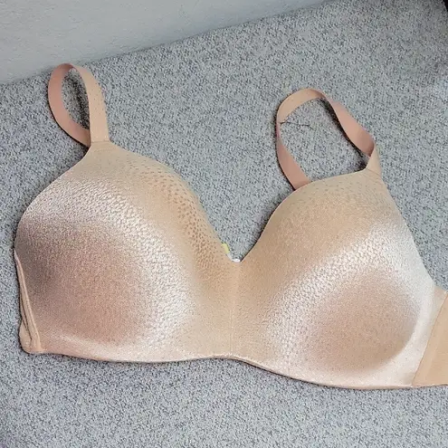 Wacoal Coral Bra with Molded Cups and Wide Straps New Size 36DD