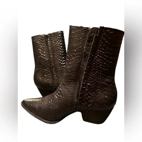 Matisse Caty Snake Pointed Toe Zippered Booties Womens Black 9.5(BROKEN ZIPPER)