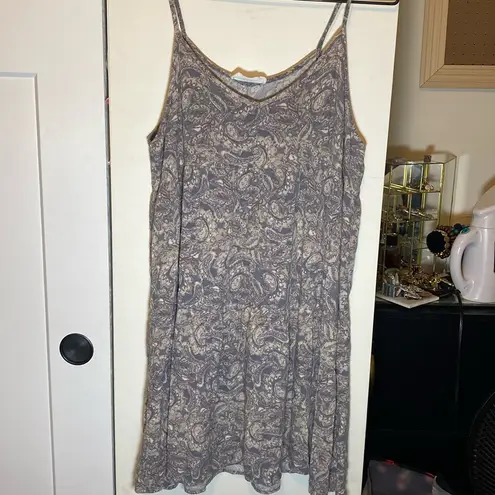 Carly Jean Los Angeles Carly Jean LA Gray Paisley Cami Dress Small