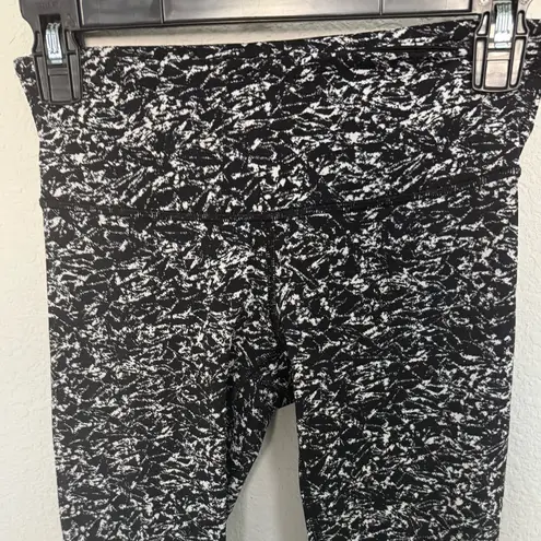 Lululemon  Wunder Under Pant III Legging Iced Wave White Black Size 4