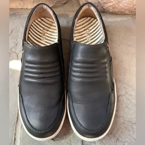 Taos Zipward Slip On Sneaker in Black Leather Orthotic Cushioned Size 8.5