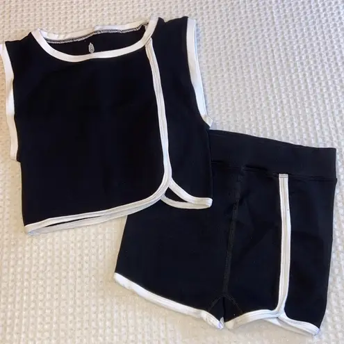 Free People NEW!  MOVEMENT Parisienne Colorblock Set L/XL Black White Top Shorts