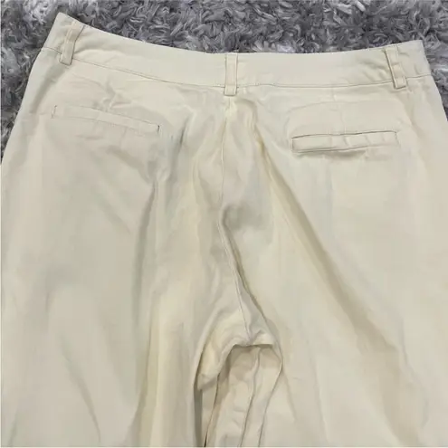 Larry Levine Light Yellow Crop Capri Pants 10