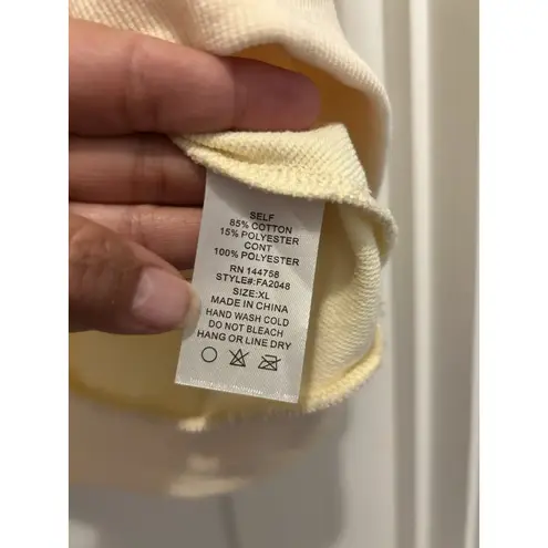 Cream Ruffle Cap Sleeve Knit Blouse Top Women Size XL Minimalist Preppy Whimsy