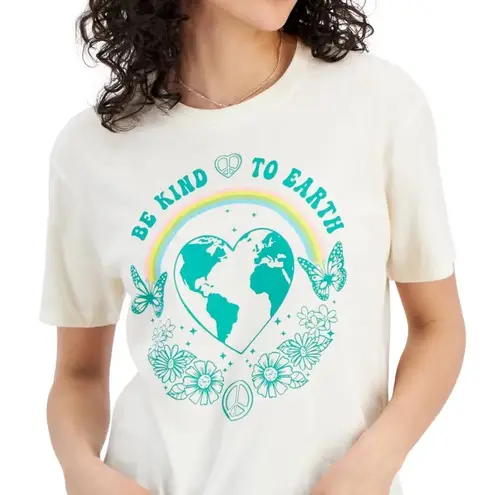 Rebellious One Be Kind To The Earth Graphic Tee Women's Cream Graphic Tee M