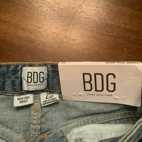 BDG  High Rise Baggy Jeans 25 Urban Outfitters Straight Blue New NWT