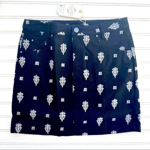 Love Riche Black & white Jean Skirt by new