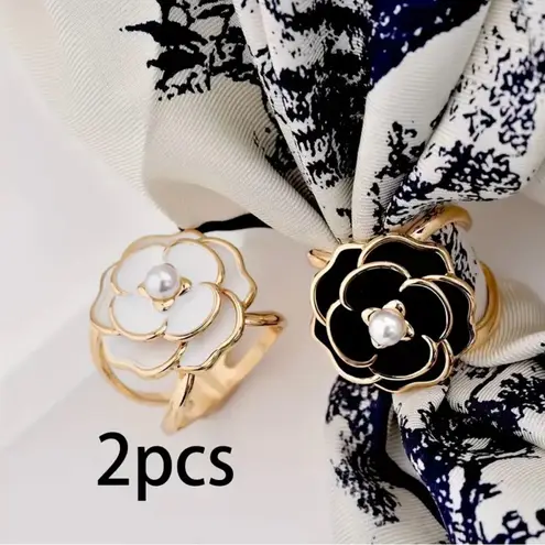 Set Of 2 Alloy Scarf Ring Set Glamorous Style Metal Scarf Buckle Dual
