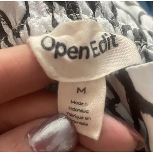 Open Edit Women's Crop Top Sz Medium. LTOP822