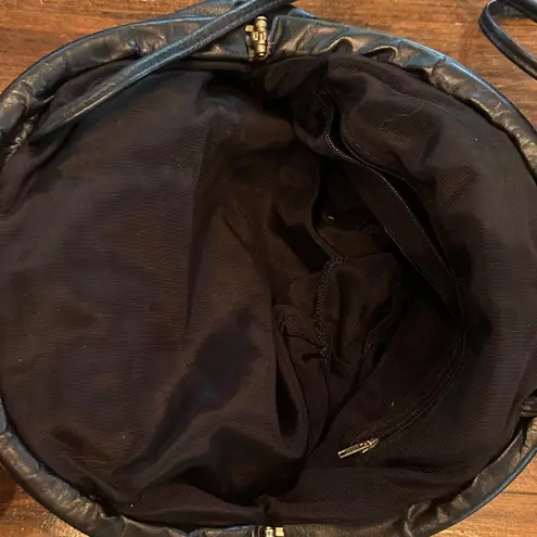 Vintage 1980s Bags By Pinky Genuine Leather Flower Applique Shoulder Bag Purse Black