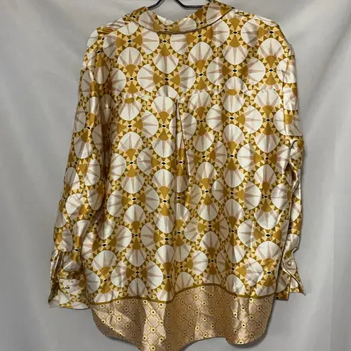 House of Harlow 1960 Wo size Large Gold and Cream Patterned Button front Blouse