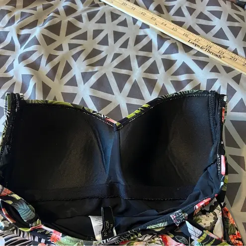 NipTuck Coast Of Wahiawa Joanne One Piece Swimsuit Tropical Floral Bird Print 10 Green