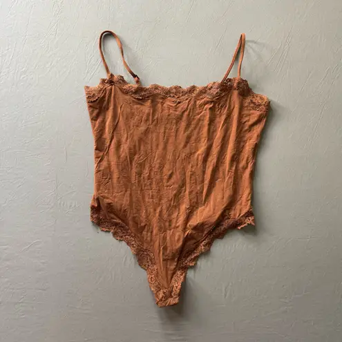 SKIMS Fits Everybody Corded Lace Cami Bodysuit