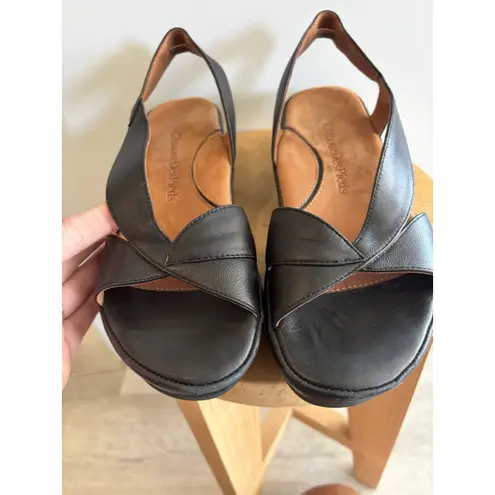 L'AMOUR DES PIEDS Black Leather Casimiro Comfort Platform Crossover Sandal 7.5