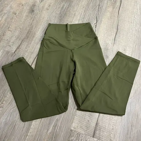 Aerie EUC OFFLINE By  Real Me High Waisted Crossover cropped Legging - green - Image 1