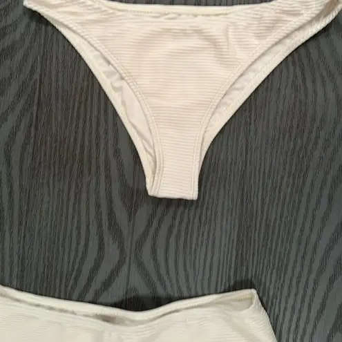 House of Harlow 1960 ribbed Cream 3 piece bikini Set Size L
