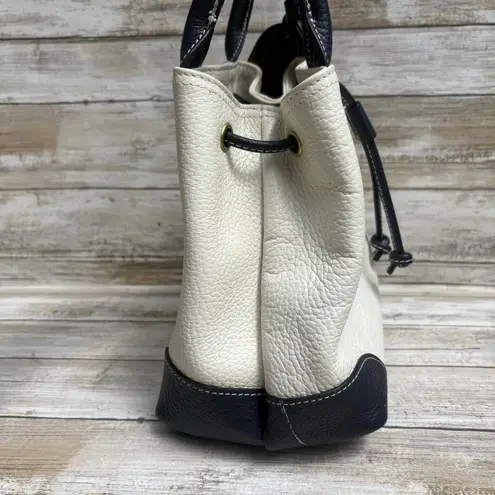 VTG Liz Claiborne Leather Co Purse Handbag Cream Navy Drawstring Satchel Preppy Blue