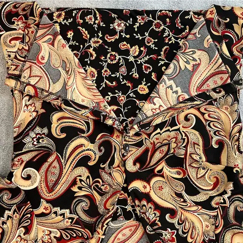 Uniform Petite JohnPaulRichard Black Red Gold Paisley Business Top Size Medium