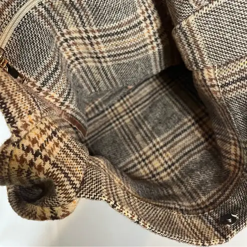 Plaid Shoulder Bag with Puppy & Button Accents Black