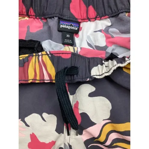 Patagonia  barely baggies in charcoal grey/floral camo